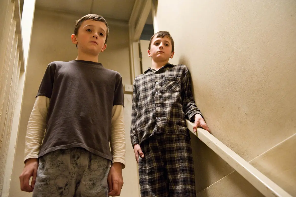 Frankie McLaren e George McLaren in Hereafter (2010)
