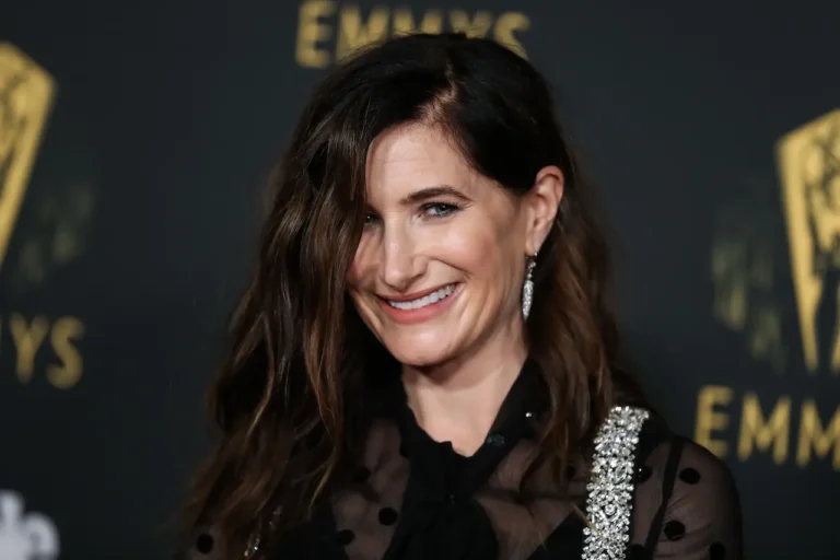 Kathryn Hahn ha spiegato come il finale di Agatha All Along sia diverso da quello di altri show Marvel