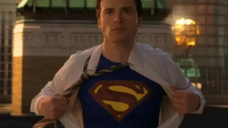 Tom Welling fa una rivelazione scioccante sul costume di Superman nel finale di Smalville