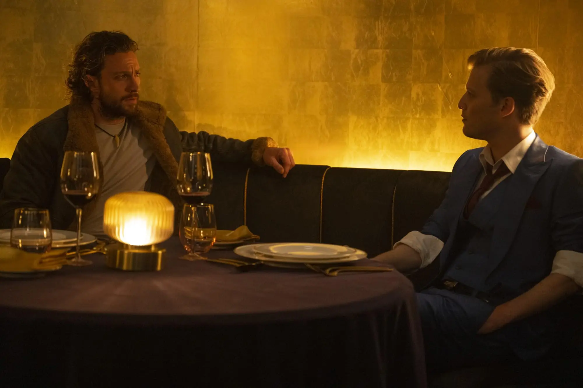 Aaron Taylor-Johnson and Fred Hechinger in Kraven - Il cacciatore (2024)