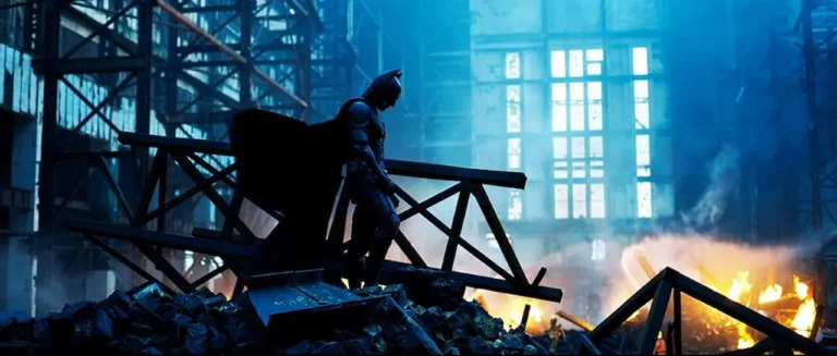 Il cavaliere oscuro, la spiegazione del finale: chi vince tra Batman e Joker?
