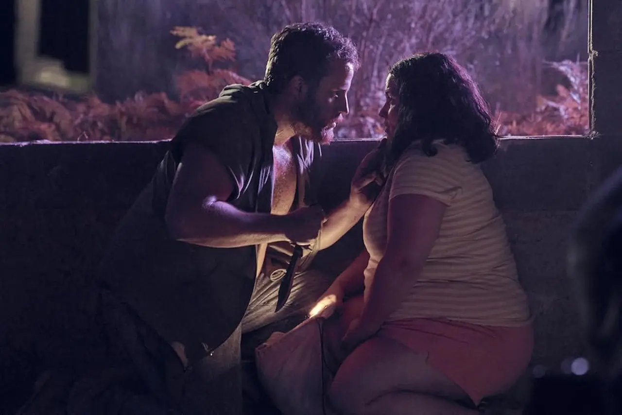 Laura Galán e Richard Holmes in Piggy