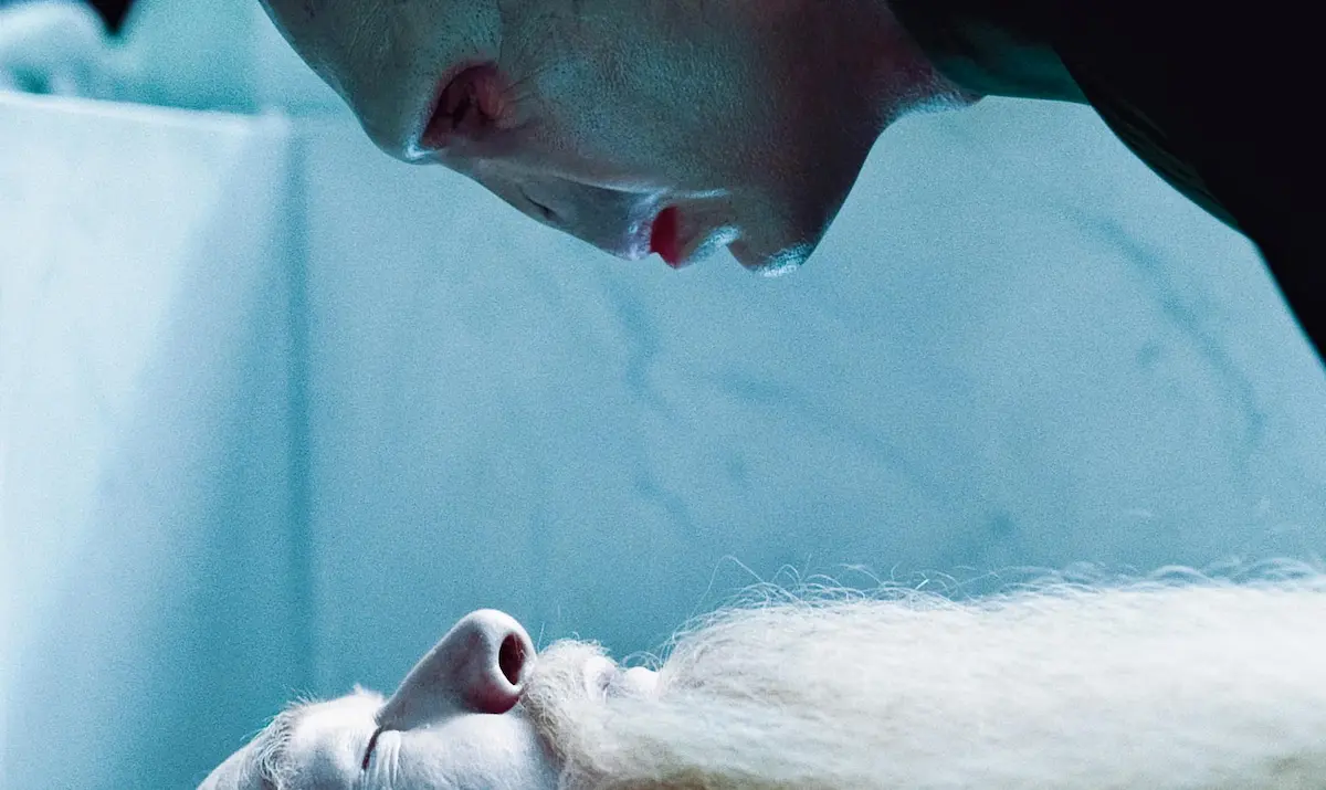 Ralph Fiennes e Michael Gambon in Harry Potter e i Doni della Morte - Parte 1 (2010)