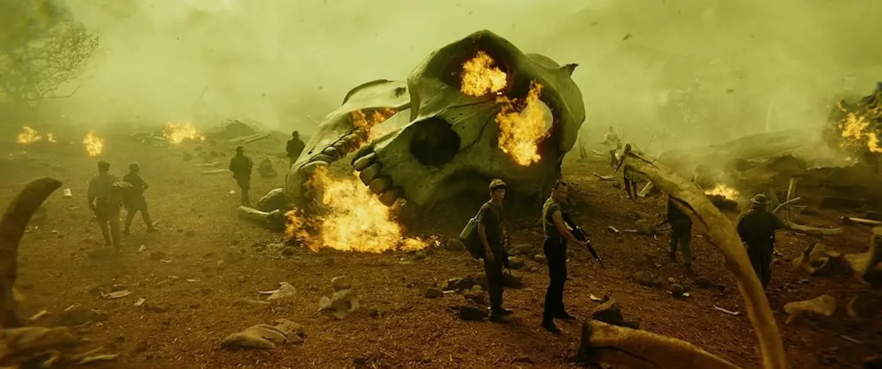 Tom Hiddleston e Thomas Mann in Kong Skull Island
