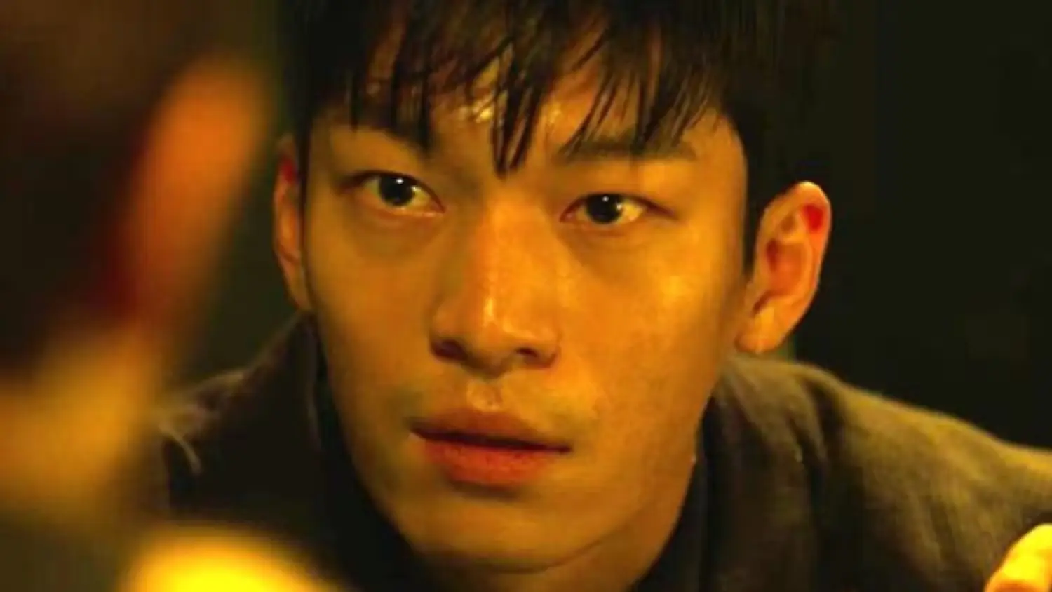 Wi-Ha-jun-as-Hwang-Jun-ho-on-Squid-Game-(2021)