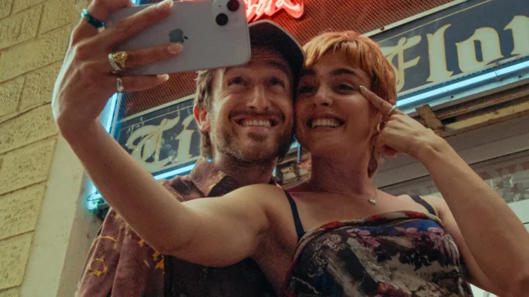 Amare da morire: trailer della commedia romantica  spagnola in arrivo su Apple TV+