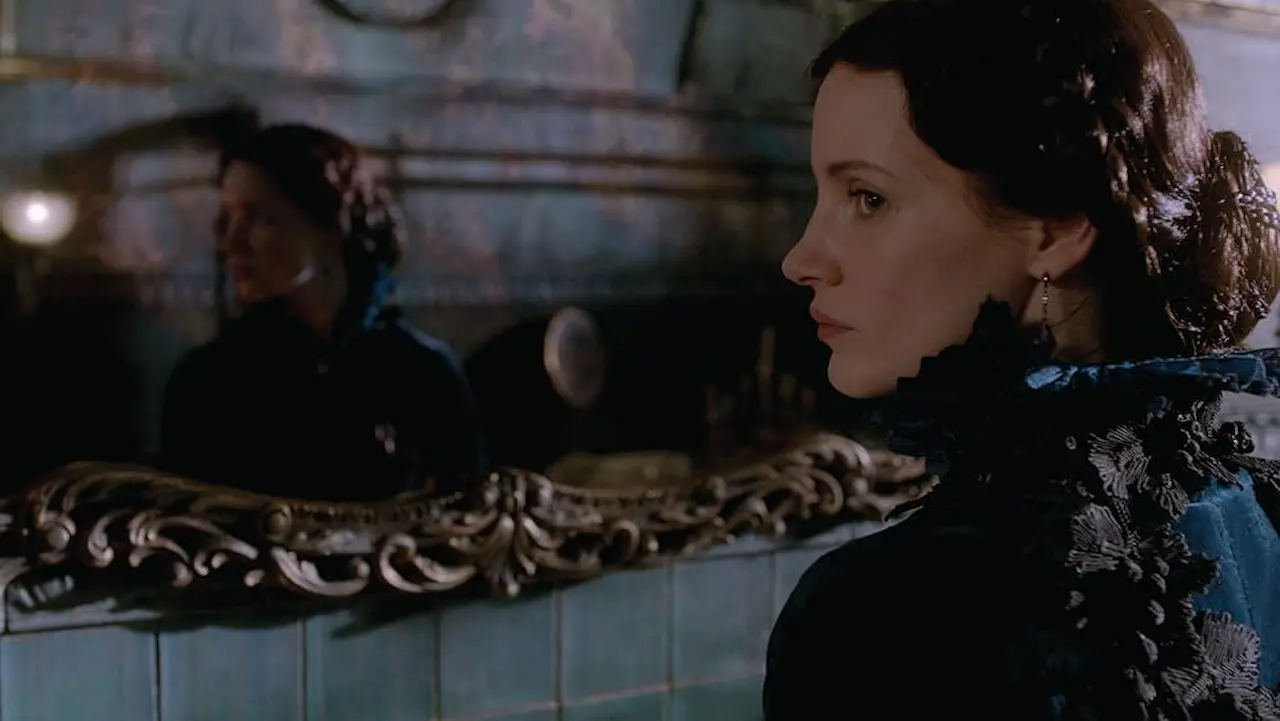 Jessica Chastain in Crimson Peak