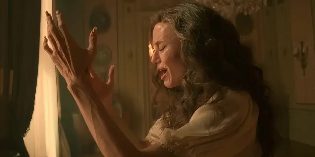 Angelina Jolie canta in Maria