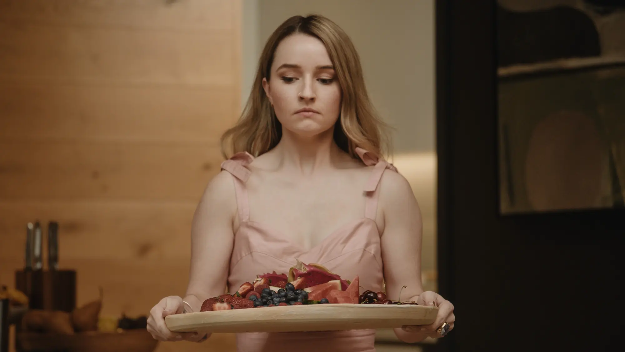 Kaitlyn Dever in Apple Cider Vinegar