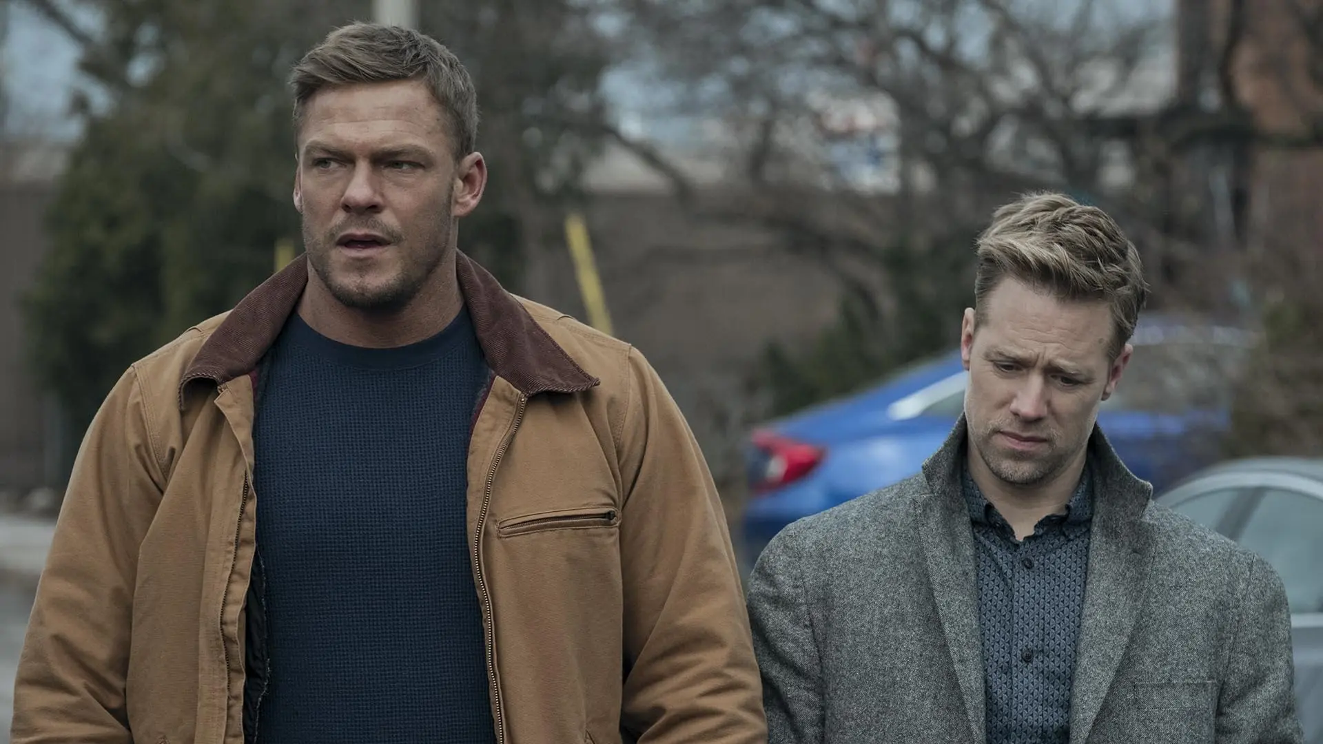 Shaun Sipos e Alan Ritchson in Reacher - Stagione 2(2023)