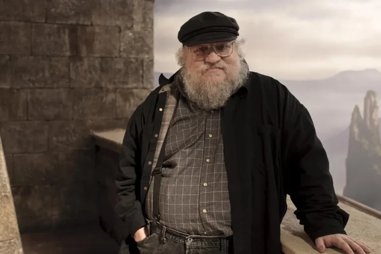 George R.R. Martin rivela quale romanzo non di GOT vuole adattare, e i maggiori registi ci stanno già girando intorno
