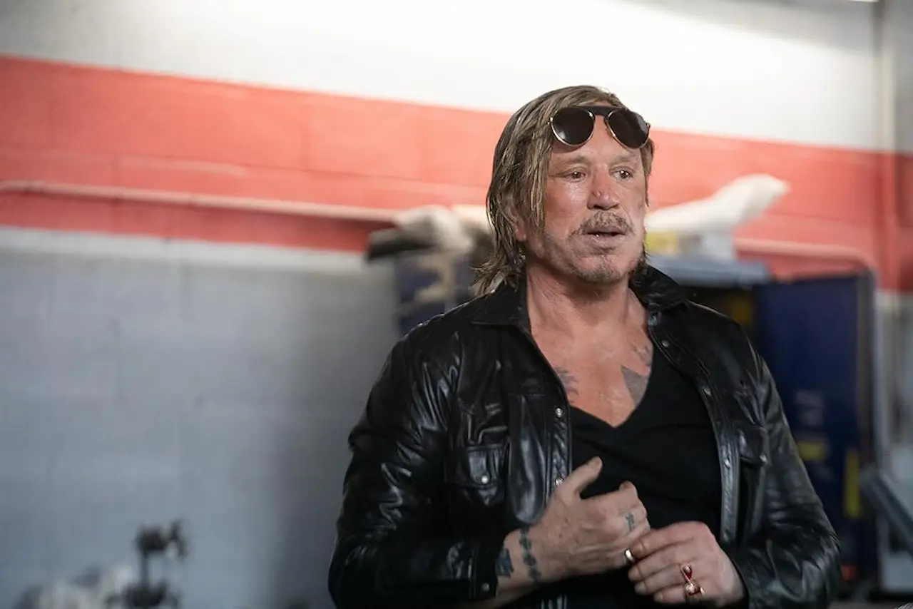 Mickey Rourke in Section 8