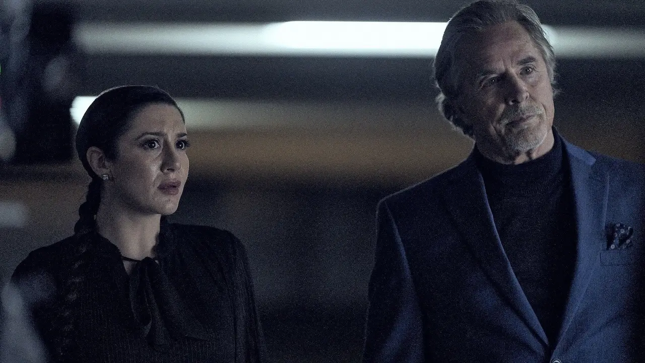 Nikki Delmonico e Don Johnson in High Heat - Fuoco mortale