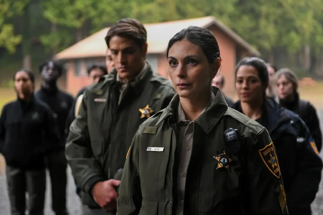 Sheriff Country Morena Baccarin