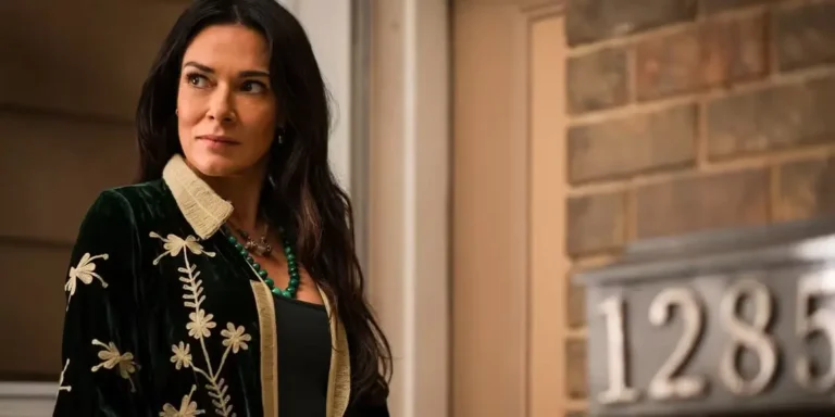 Yellowjackets – stagione 3, episodio 4, la spiegazione del finale: cosa è successo a Lottie?