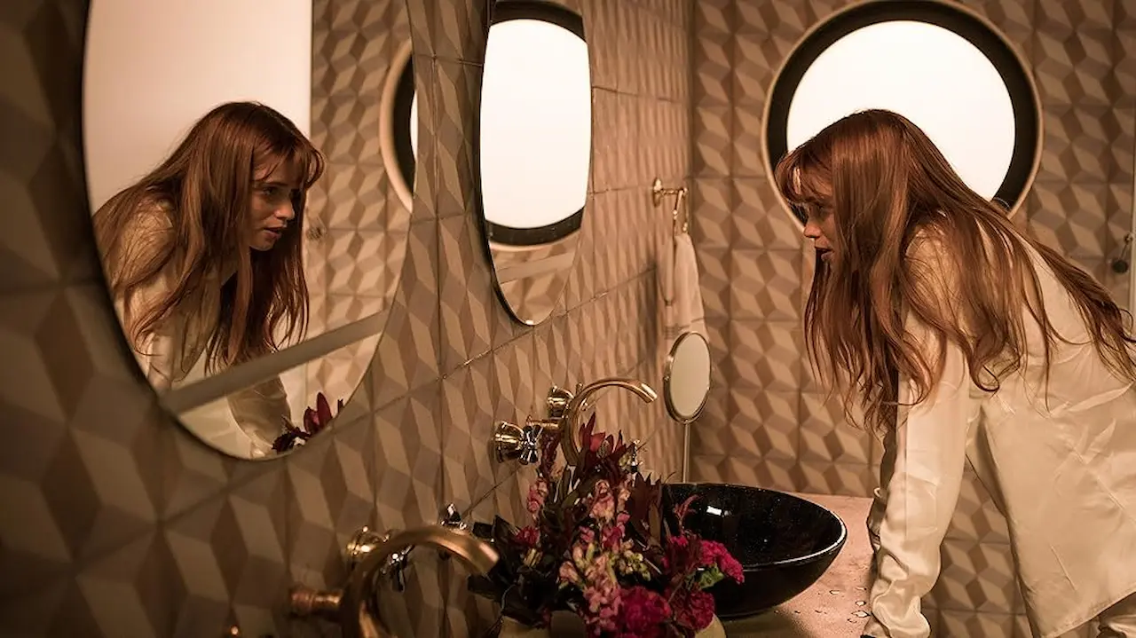 Abbey Lee in Elizabeth Harvest