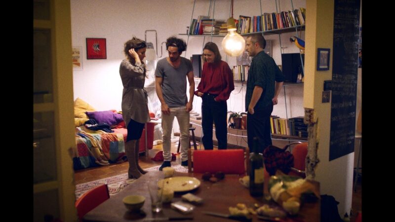 Di noi 4. In foto (da sinistra a destra) Alda (Giulia Rupi), Giamma (Giovanni Anzaldo), Rachel (Roberta Lanave) e Pier (Elio D’Alessandro).