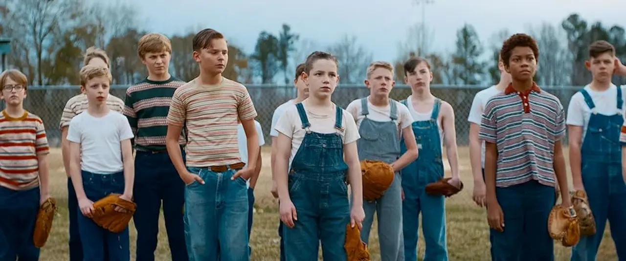 Mason Gillett, Tyrik Johnson, Jesse Berry, Matthew Lyle e Ian Reichert in The Hill
