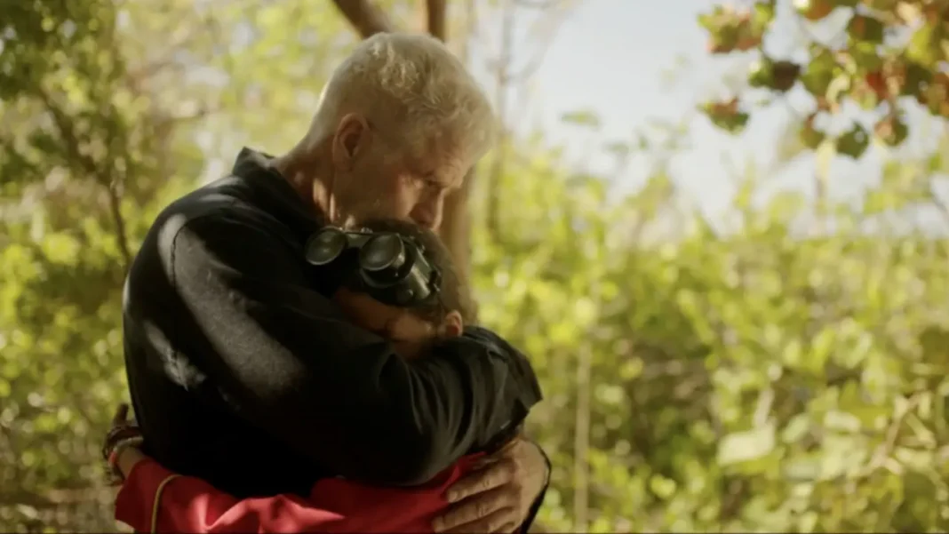 Ron Perlman e Emma Ho in Il fornaio