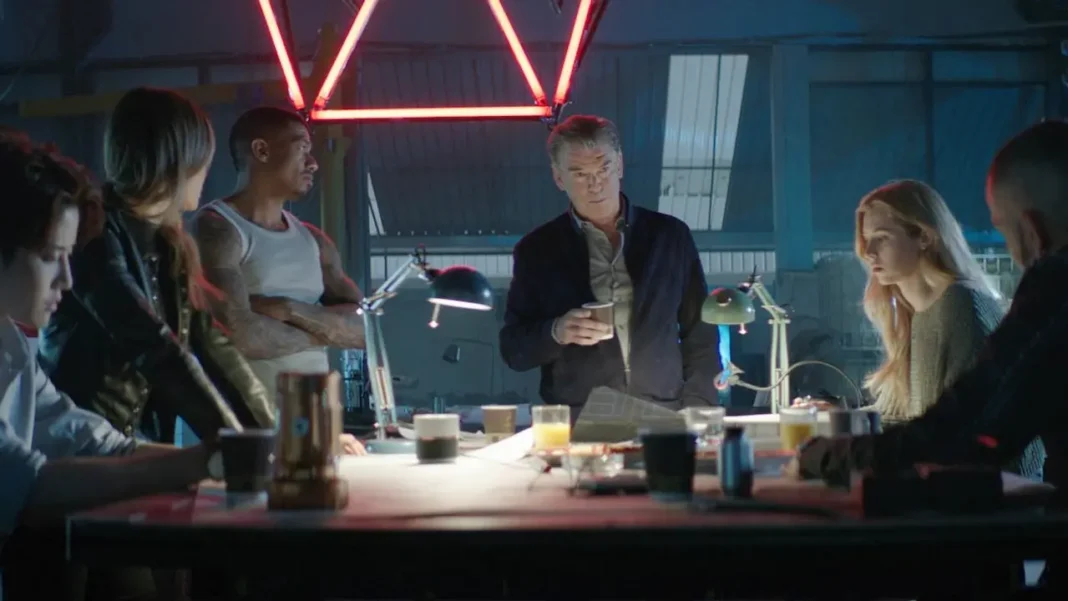 Pierce Brosnan in The Misfits