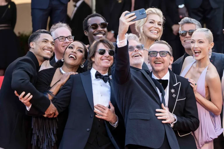 Cannes 78, red carpet: il cast di Mission: Impossible – The Final Reckoning invade la croisette