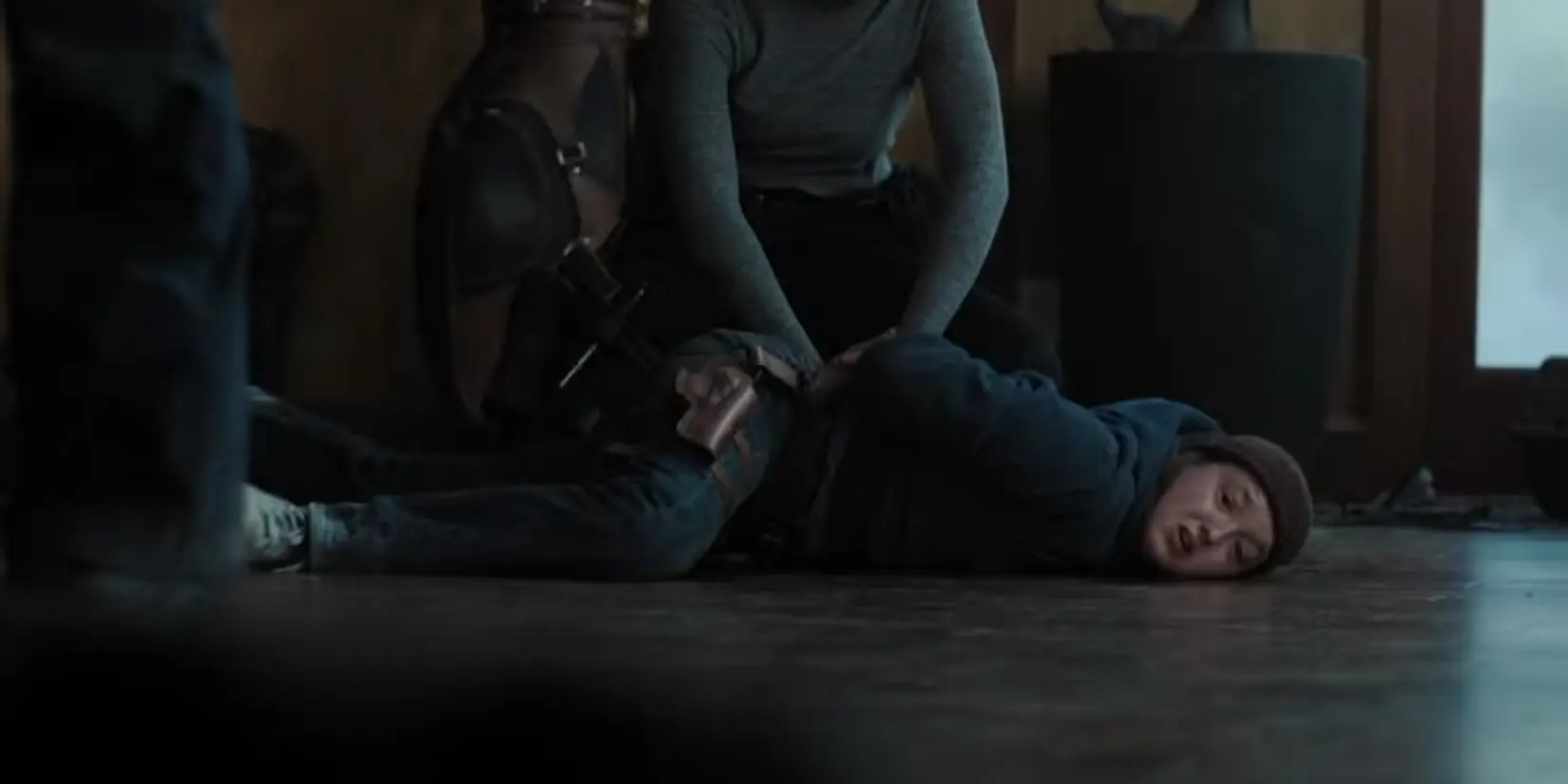 ellie-seeing-joel-beaten-in-the-last-of-us-season-2