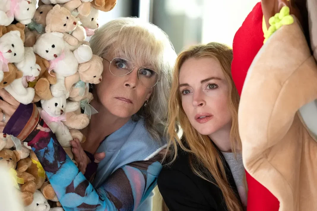 Jamie Lee Curtis and Lindsay Lohan in Quel pazzo venerdì, sempre più pazzo (2025)
