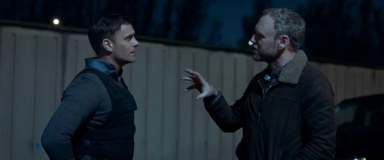 Joseph Millson e Elliot Cowan in All the Devil's Men - Squadra speciale