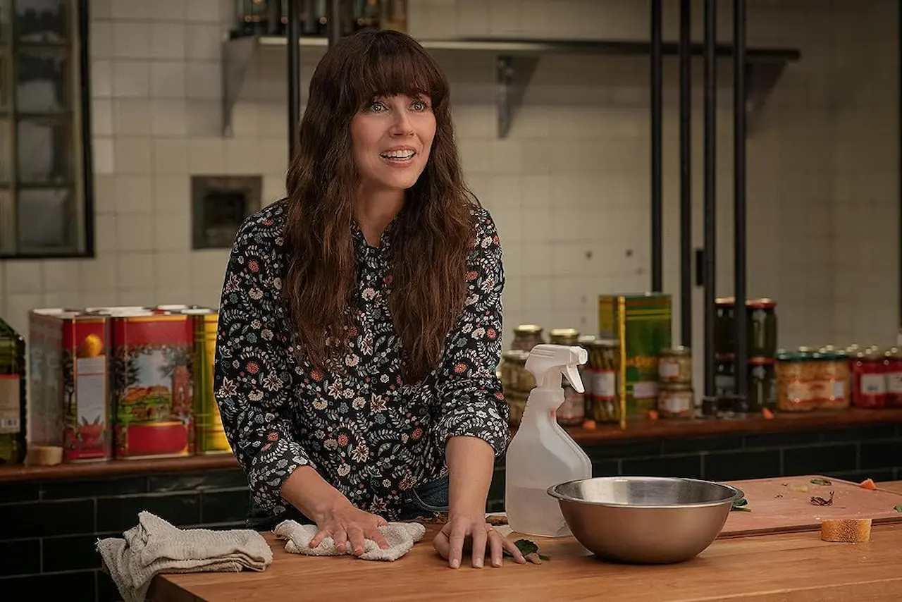 Linda Cardellini in Nonnas