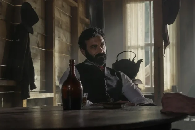 Morgan Spector in The Gilded Age - Stagione 3
