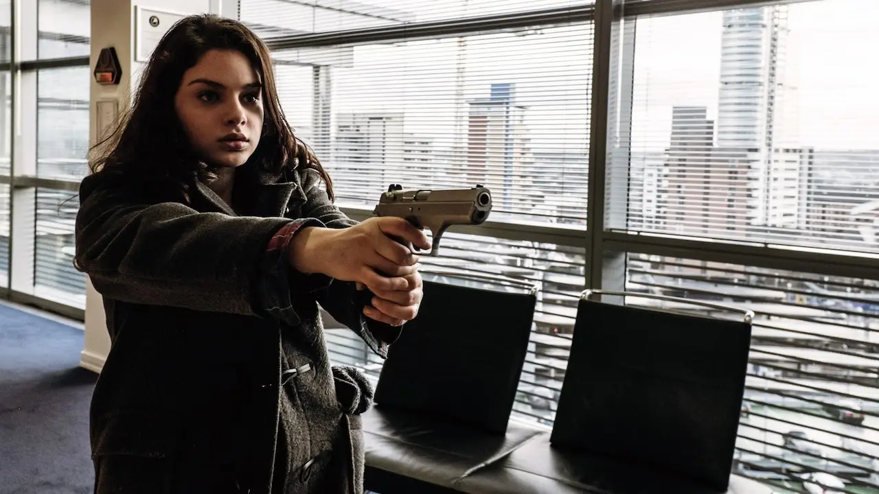 Odeya Rush in Hunter's Prayer - In fuga