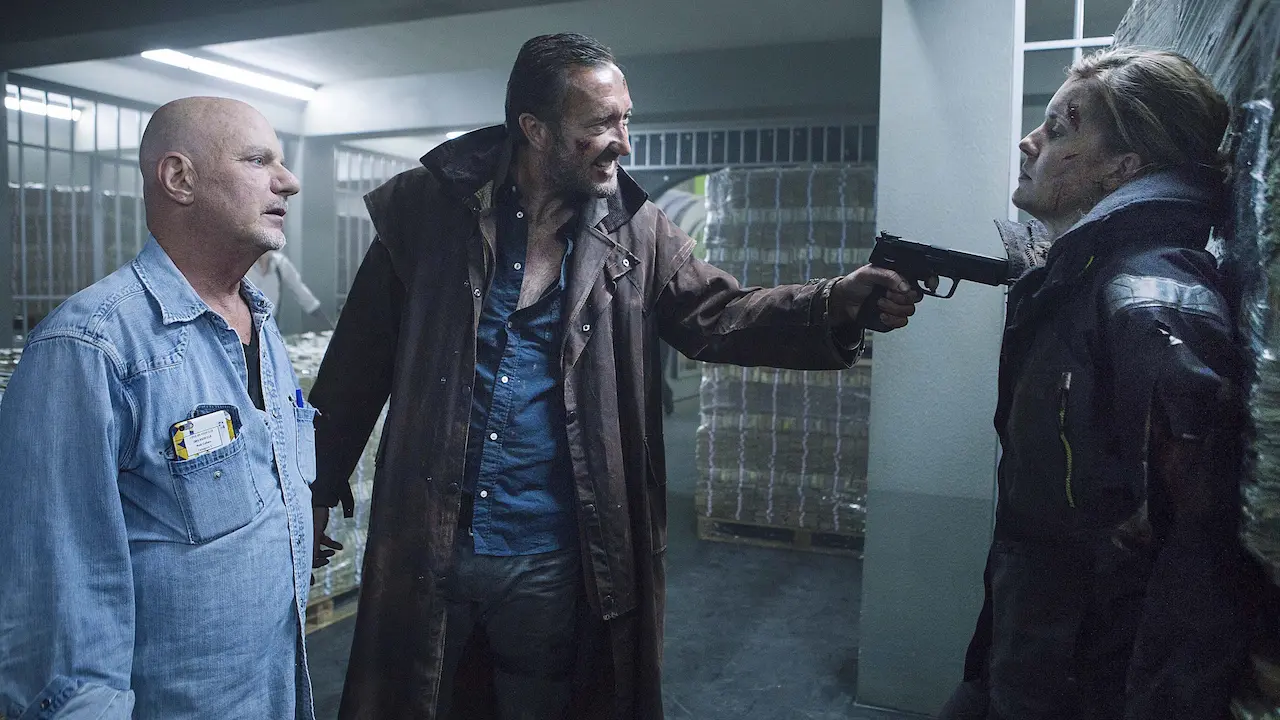 Ralph Ineson in Hurricane - Allerta uragano