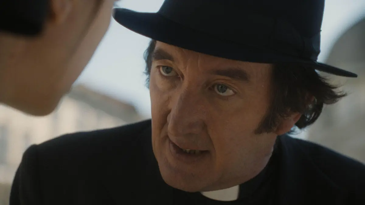 Ralph Ineson in Omen