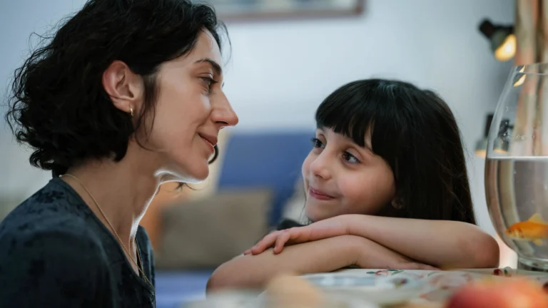 Shayda: recensione del film con Zar Amir-Ebrahimi