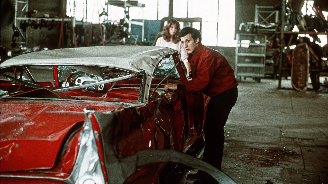 Alexandra Paul e Keith Gordon in Christine - La macchina infernale