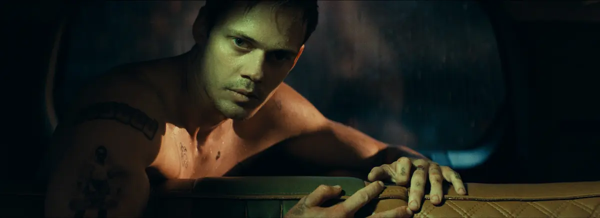 Bill Skarsgård Locked - In Trappola