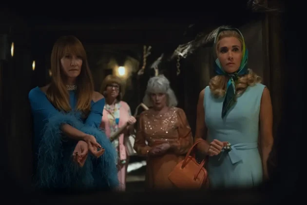 Laura Dern, Mindy Cohn, Julia Duffy and Kristen Wiig in Palm Royale - Stagione 2