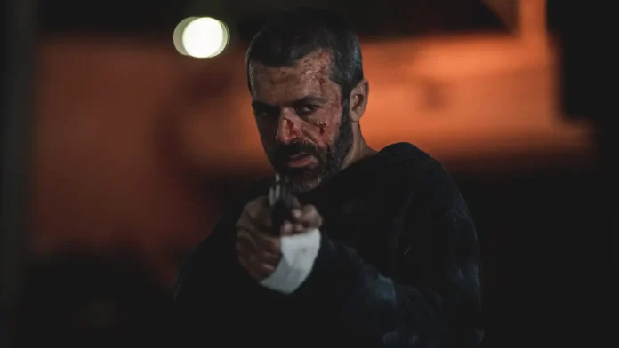 Luca Argentero in La coda del diavolo