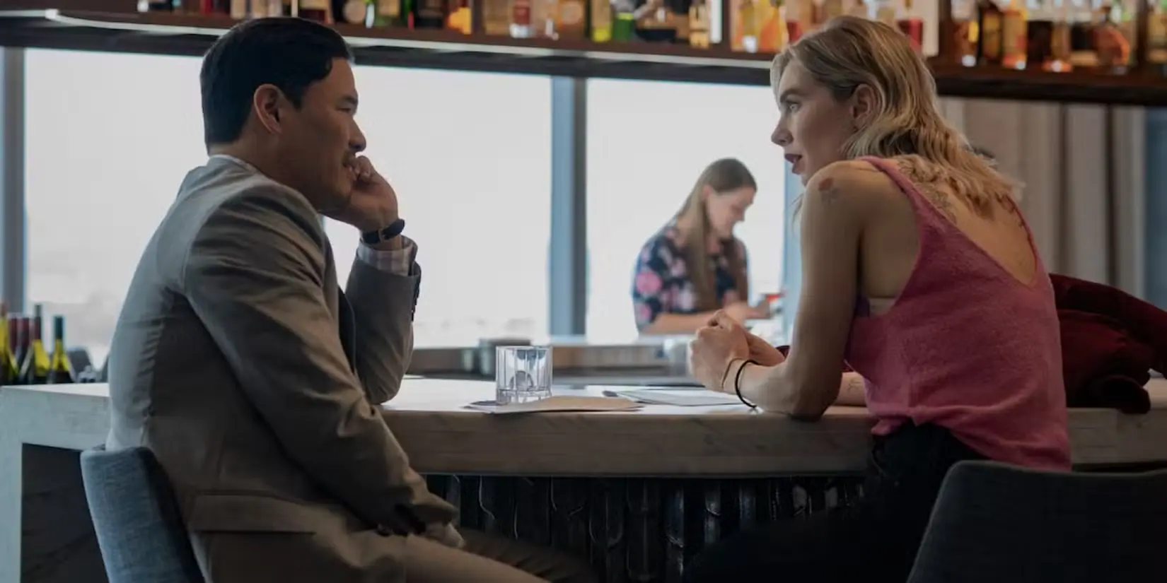 Randall Park nel ruolo di Scott
