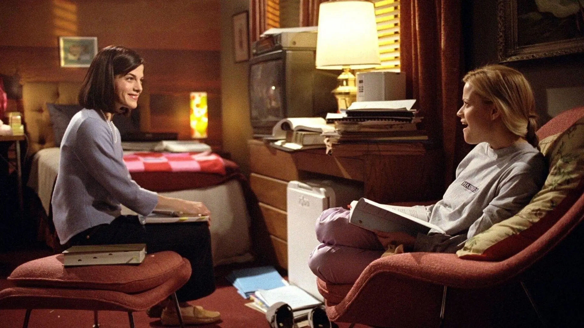 Selma Blair e Reese Witherspoon in La rivincita delle bionde