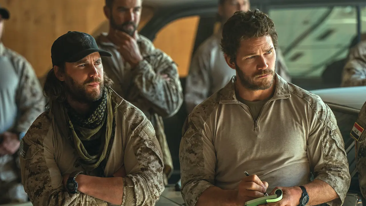 Taylor Kitsch e Chris Pratt in The Terminal List Lupo Nero
