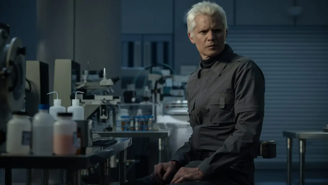 Timothy Olyphant in Alien Pianeta Terra