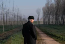 Toni Servillo in La Grazia