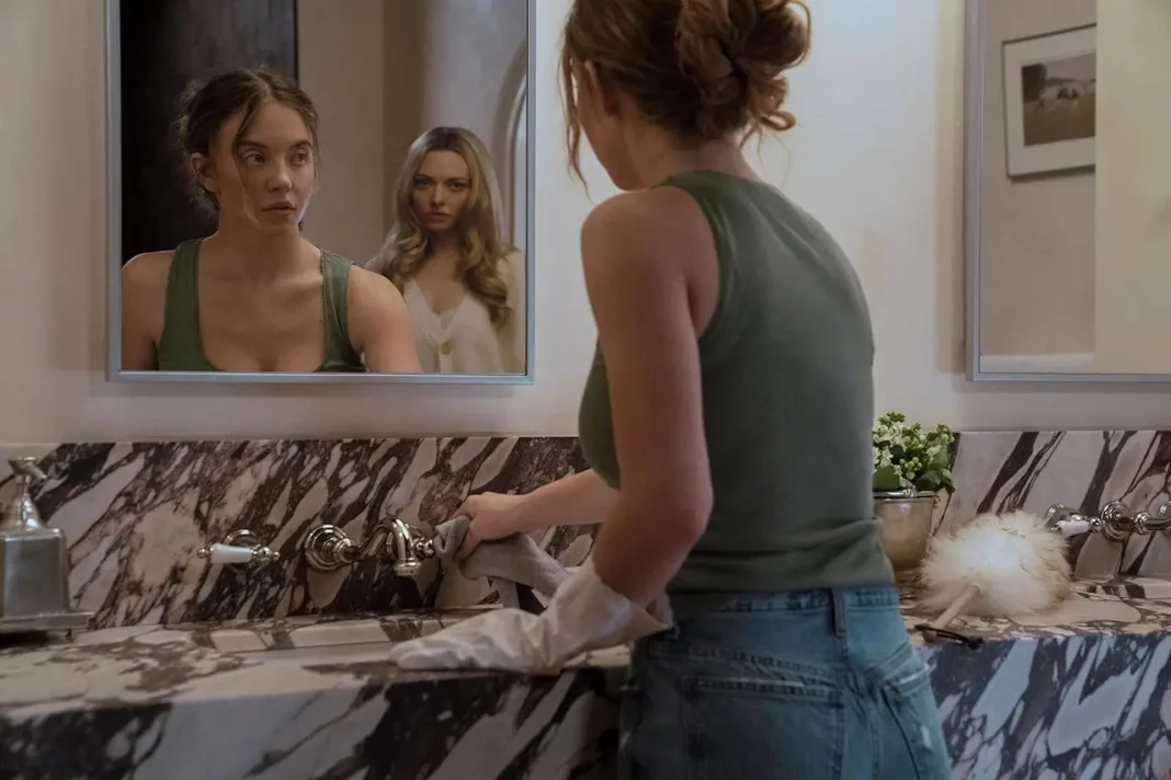 Amanda Seyfried e Sydney Sweeney in The Housemaid (2025)