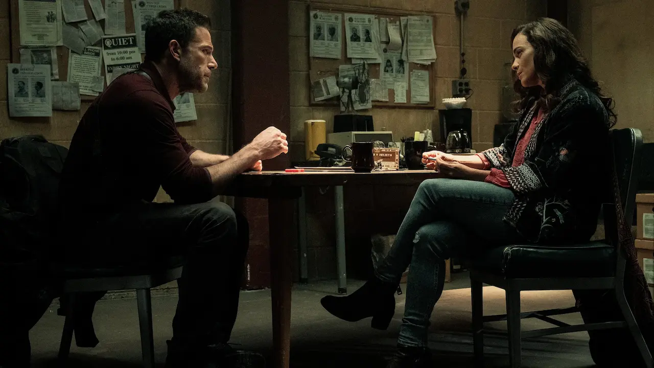 Ben Affleck e Alice Braga in Hypnotic