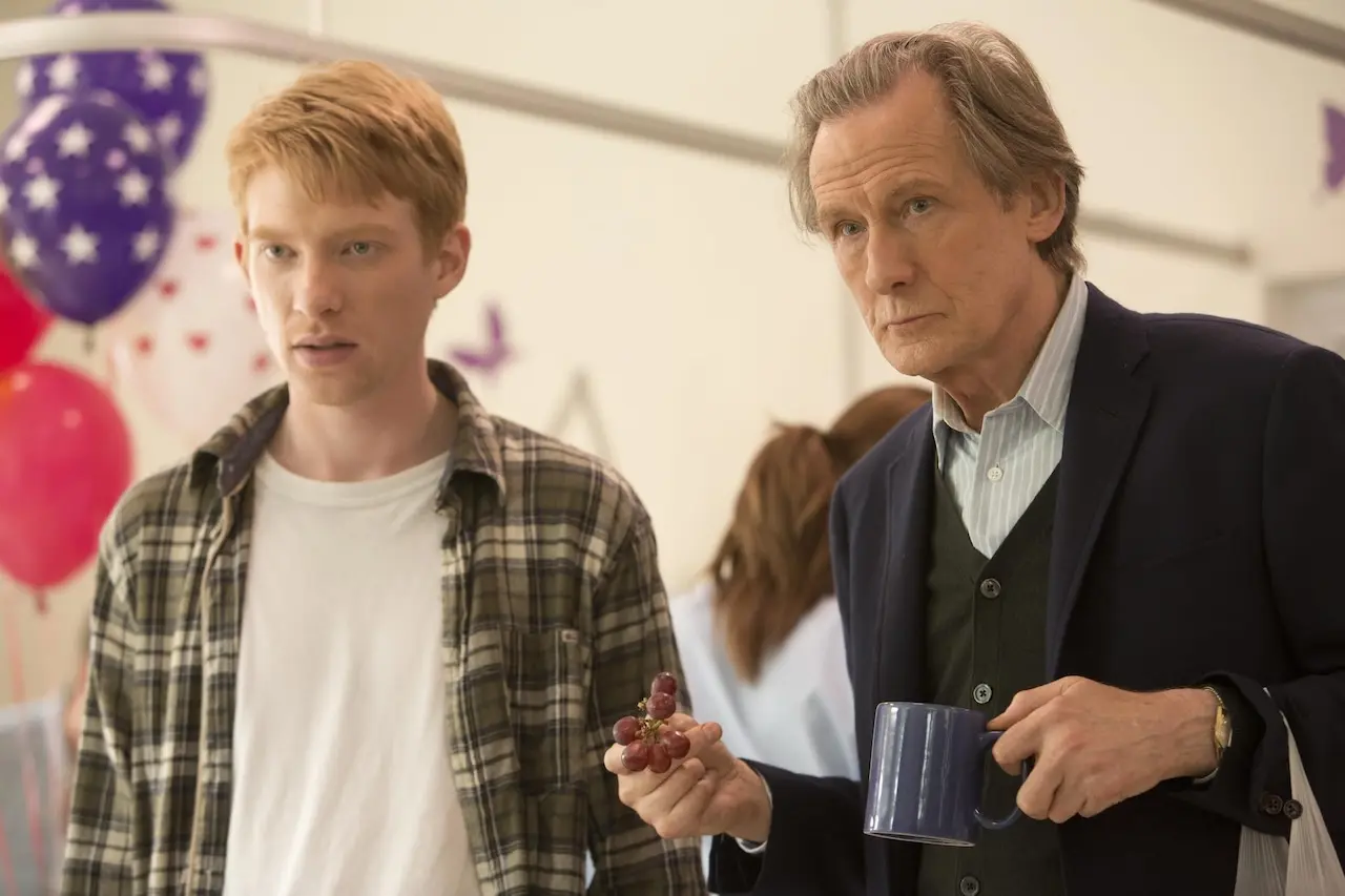 Bill Nighy e Domhnall Gleeson in Questione di tempo (2013)