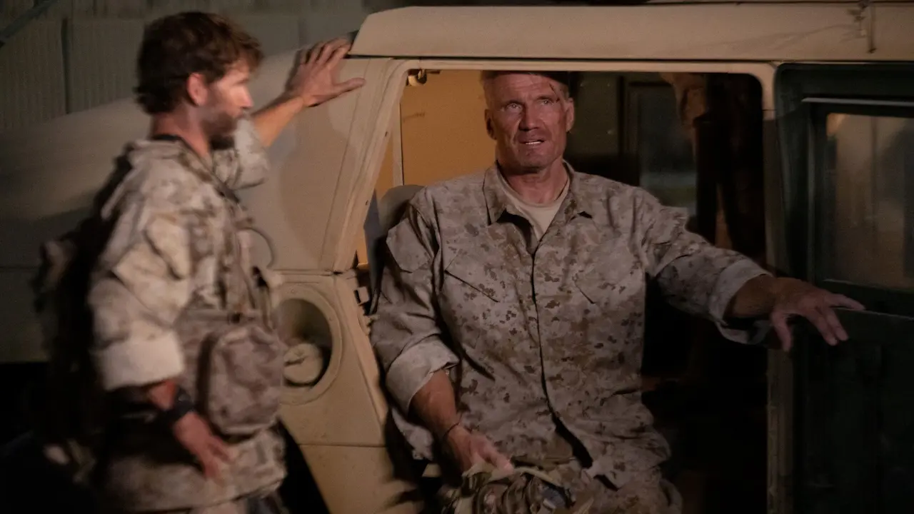 Dolph Lundgren in Sezione 8