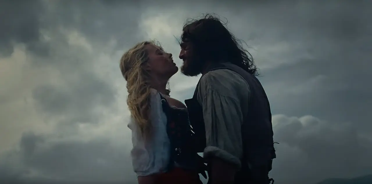 Margot Robbie e Jacob Elordi in Cime tempestose