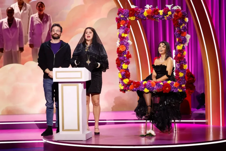 Roast in Peace: il trailer del nuovo comedy show di Prime Video