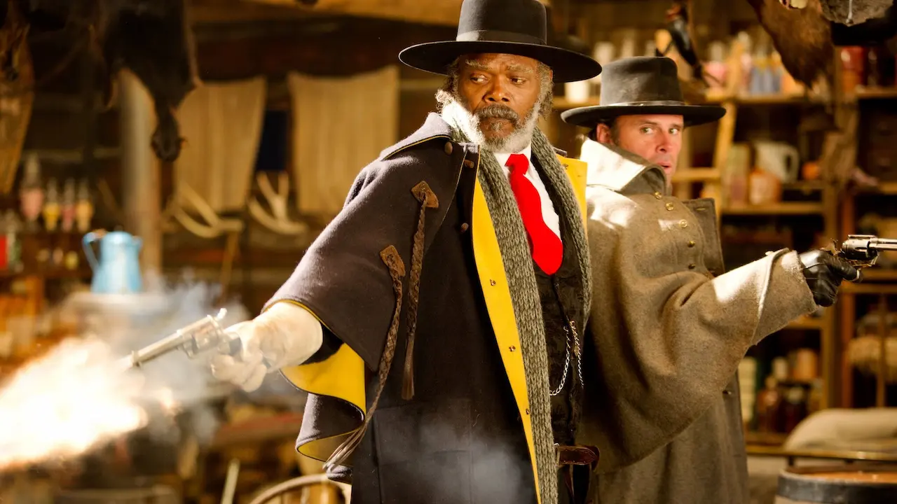 Samuel L. Jackson e Walton Goggins in The Hateful Eight